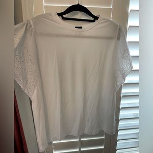 GAP white t shirt